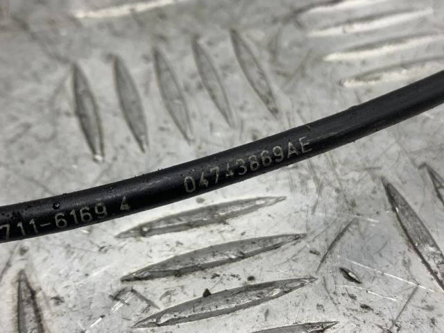 Датчик АБС (ABS) задній, лівий 04743869AE CHRYSLER
