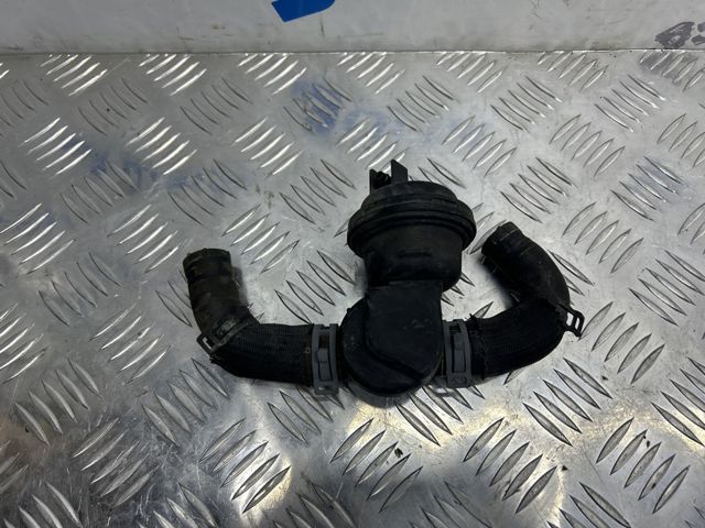 Регулюючий клапан охолоджувальної рідини 06E819809D VAG