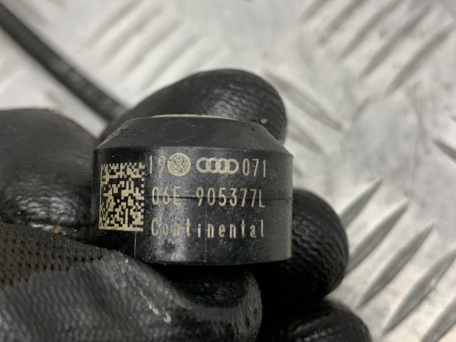 Датчик детонації 06E905377L VAG