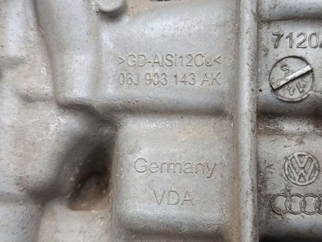 Кронштейн кріплення генератора 06J903143AK VAG