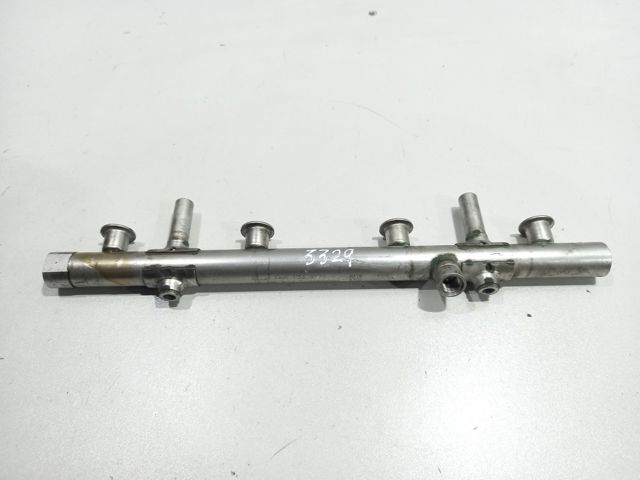 Паливна рампа 06K133317G VAG
