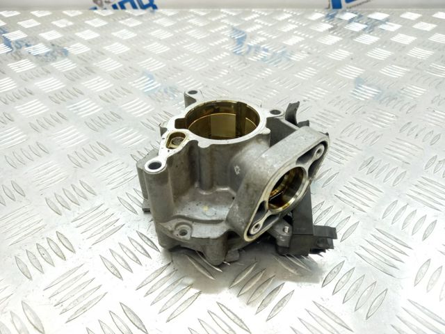 Насос вакуумний 06K145100AB VAG