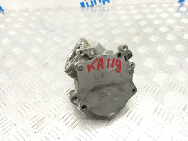 Насос вакуумний 06K145100B VAG