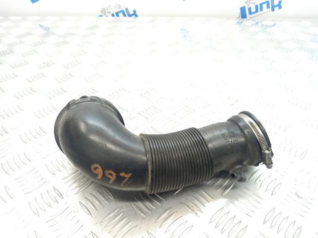 Патрубок повітряний, вихід повітряного фільтра 06L129629B VAG