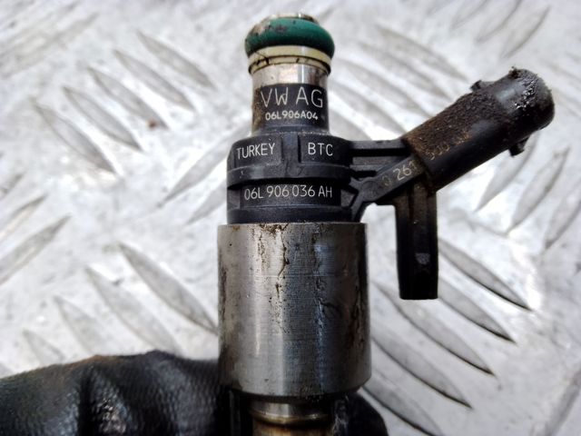 Форсунка інжектора 06L906036AH VAG