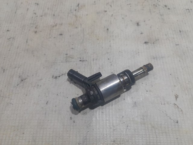 Форсунка вприску палива 06L906036J VAG