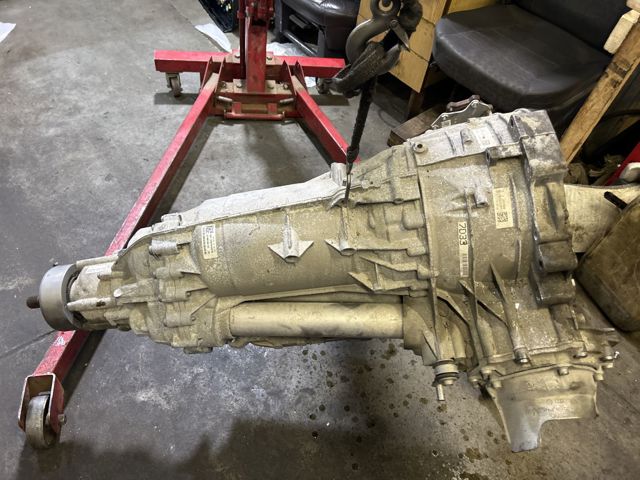 Автоматична коробка передач 0BK300037P001 VAG