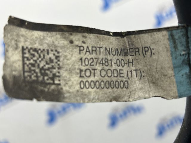 Задній стабілізатор  102748100H TESLA