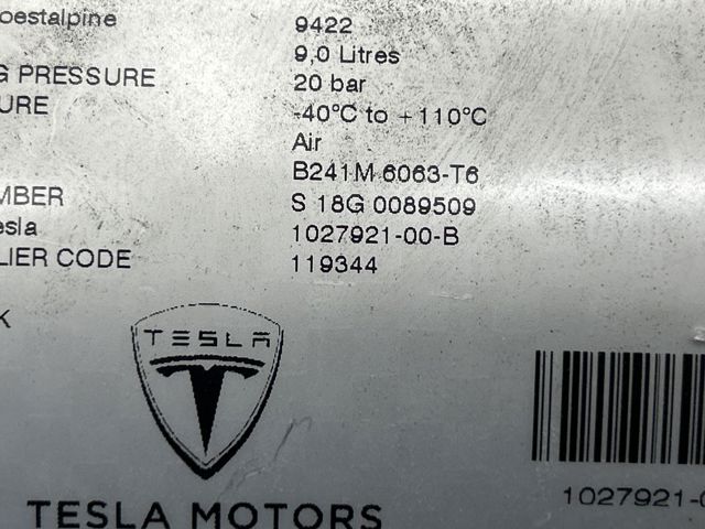 Ресивер пневматичної системи 102792100B TESLA