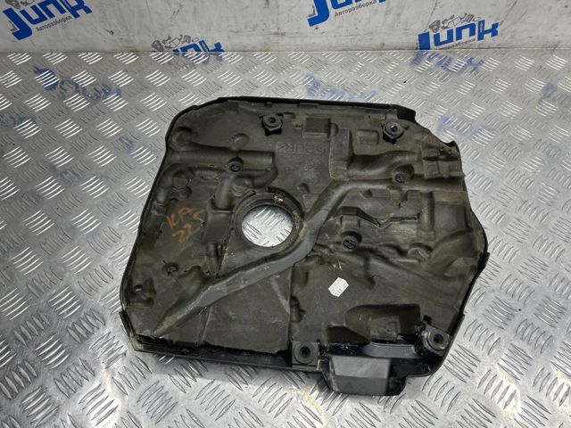 Кришка двигуна декоративна 11148656447 BMW