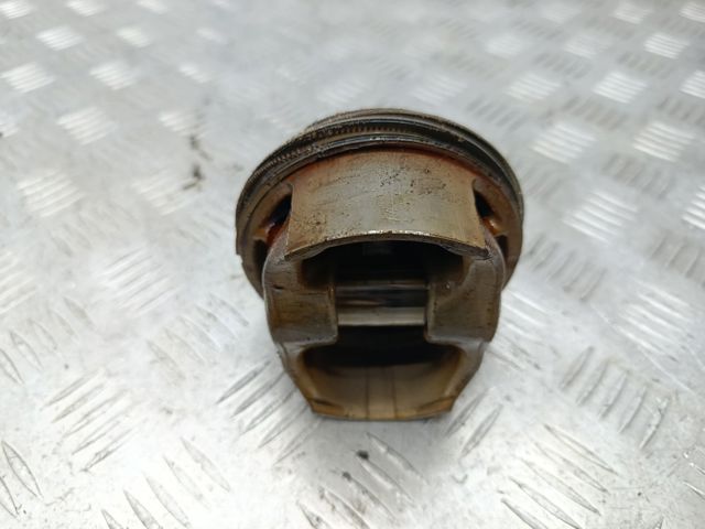 Поршень в зборі 11257613626 BMW