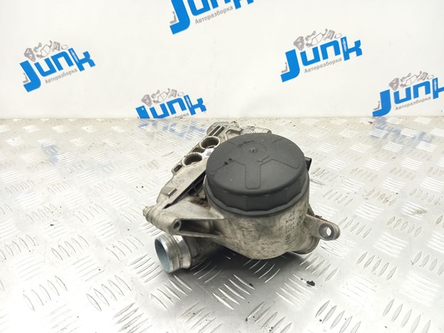 Корпус масляного фільтра 11428683206 BMW