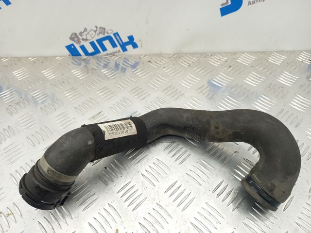 Трубопроводи і шланги системи охолодження 11537593513 BMW