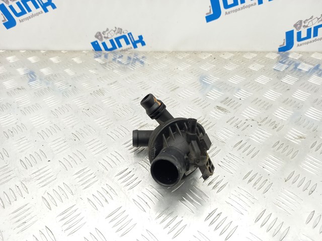 Кришка корпусу термостата 11538671516 BMW