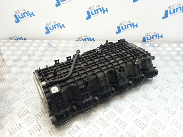 Колектор впускний 11618603913 BMW