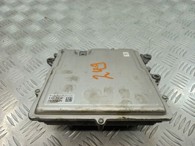 Блок двигуна 12148665625 BMW
