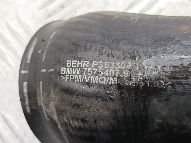 Шланг/патрубок интеркуллера 13717575407 BMW