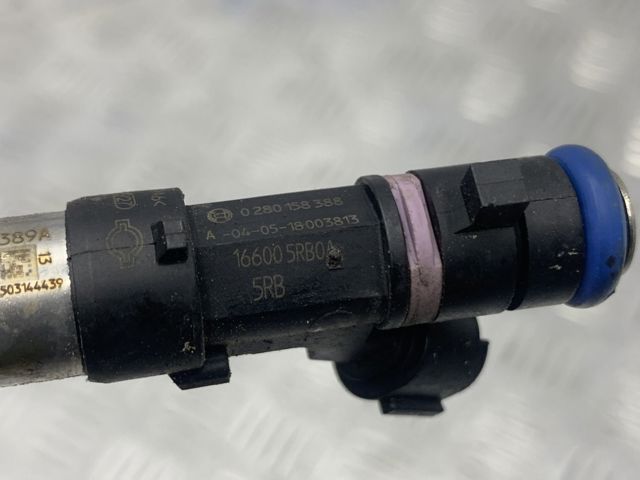 Форсунка вприску палива 166005RB0A NISSAN