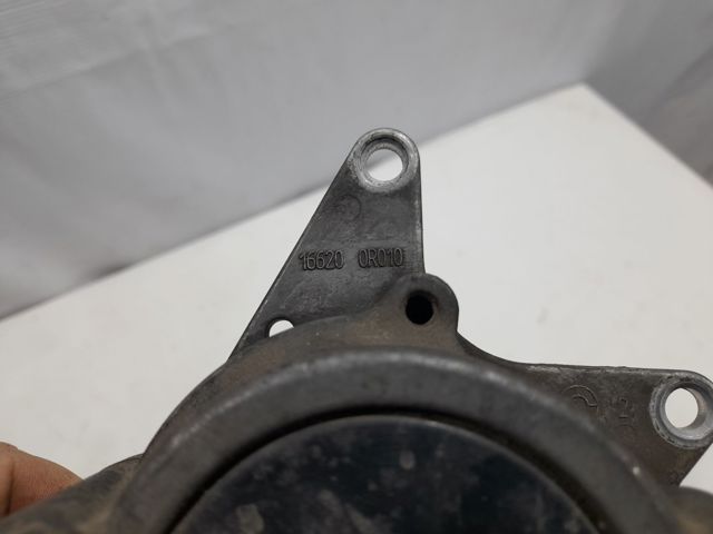 Натягувач приводного ременя 166200R010 TOYOTA