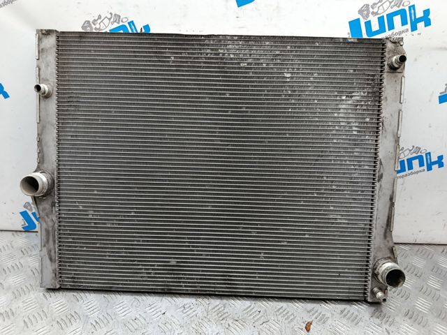 Радіатор 17117570094 BMW