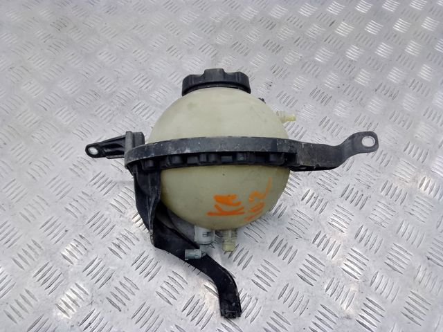 Бачок для води 17137649733 BMW
