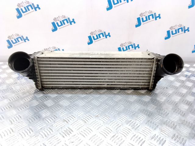 Радіатор інтеркулера 17517809321 BMW