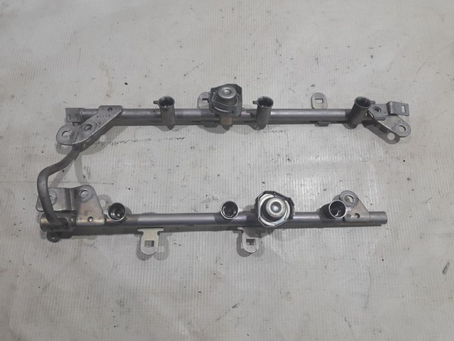 Розподільник палива 17521EY00A NISSAN