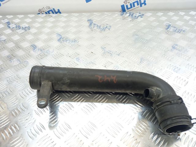 Патрубок повітряний, вхід в турбіну (наддув) 1K0129654BE VAG