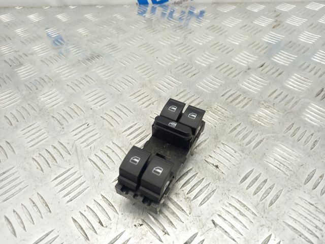 Кнопковий блок керування склопідіймачами передній лівий фольксваген тігуан 1K4959857B