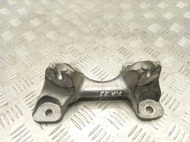 Кронштейн подушки КПП 22326795972 BMW