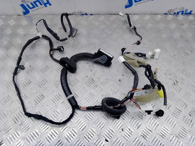 Джгут проводів передньої двері 241246HH1C NISSAN