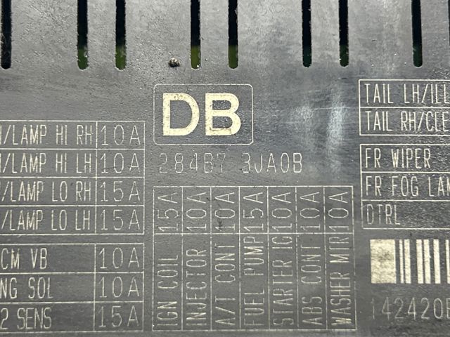 Коробка запобіжників 284B73JA0B NISSAN