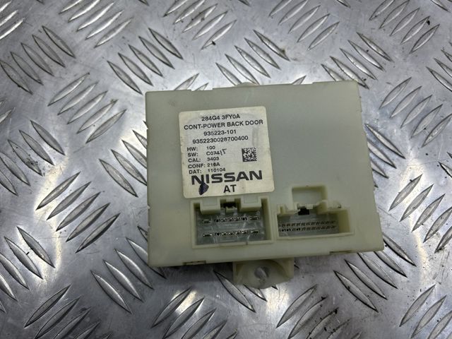 ЕБУ відкриття кришки багажника / двері 3-й (5-й) 284G43FY0A NISSAN