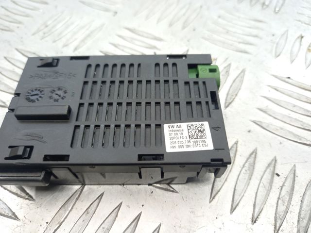 USB-розгалужувач 2G6035736 VAG