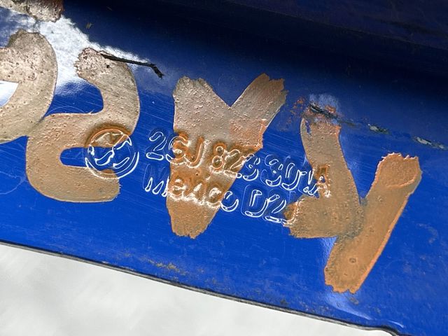 Завіса капота ліва 2GJ823301A VAG