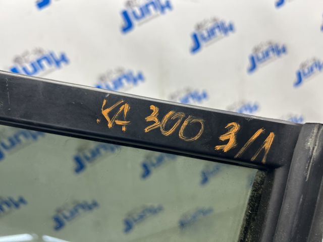 Скло-кватирка двері, задній, лівою 30799288 VOLVO