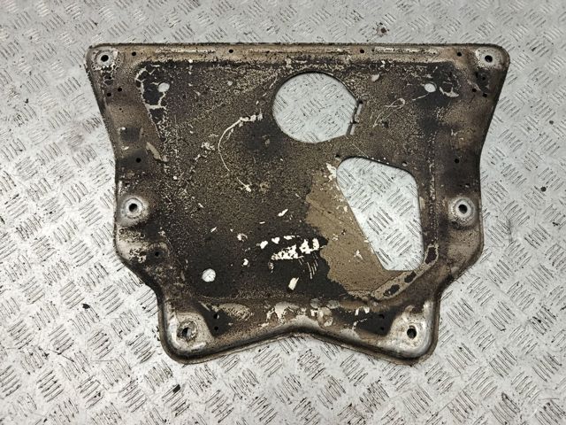 Щит запобіжний 31106786568 BMW