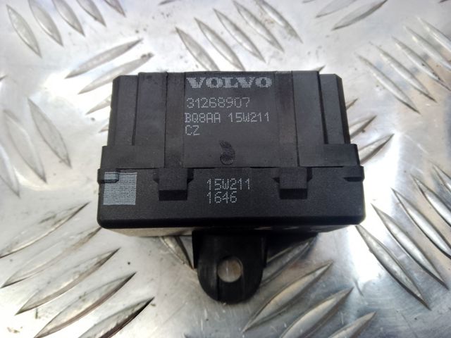 Перемикач підігріву сидінь 31268907 VOLVO