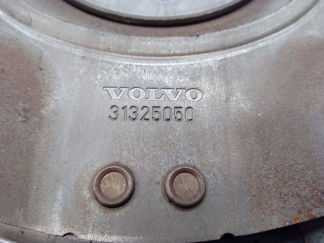 Маховик двигуна 31325050 VOLVO
