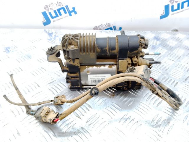 Компресор пневмопідкачкою (амортизаторів) 31360720 VOLVO