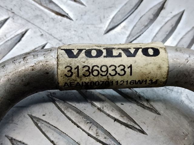 Шланг кондиціонера, від заднього випарювача до компресора 31369331 VOLVO