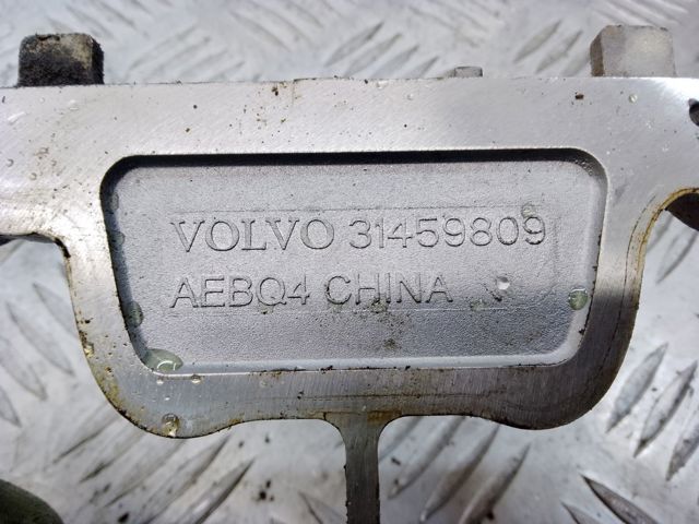 Кронштейн компресора наддуву двигуна 31459809 VOLVO