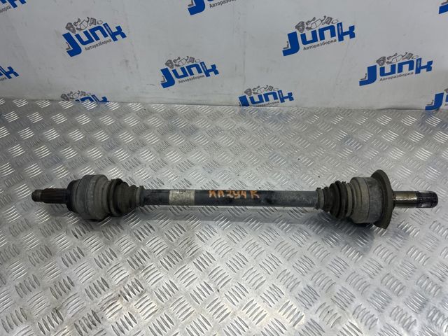 Напіввісь задня 33208609839 BMW