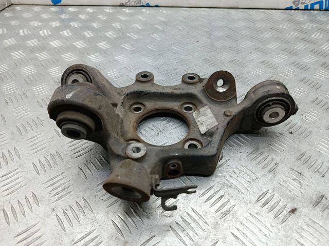 Цапфа поворотного кулака 33406797570 BMW