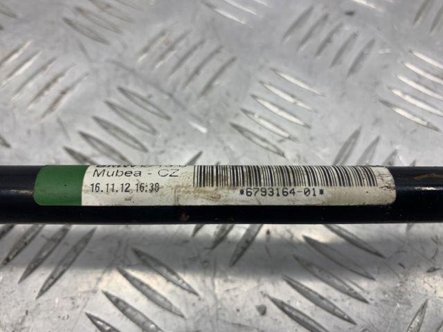 Стабілізатор задньої балки 33556793164 BMW