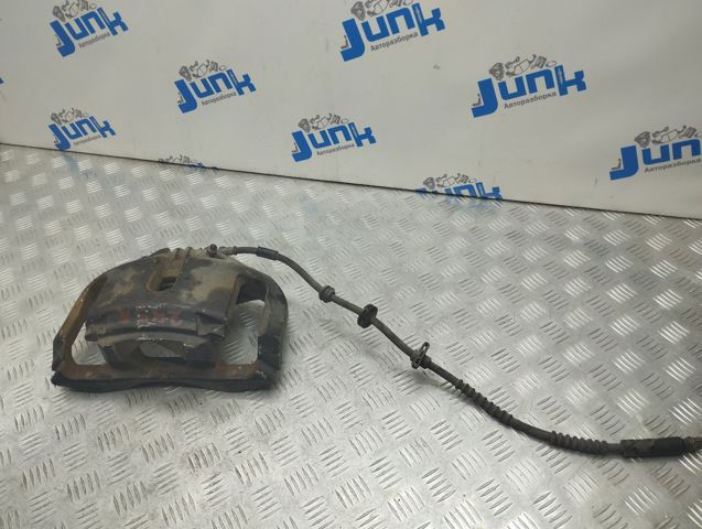 Супорт гальмівний, передній, правий 34116786818 BMW