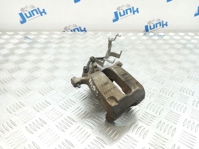 Супорт гальмівний задній правий 34216870572 BMW