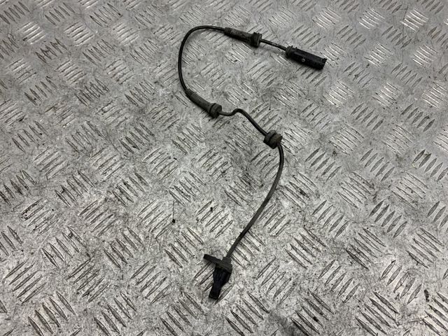 Датчик ABS передній 34526791223 BMW