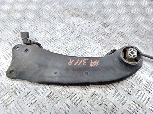 Важіль/тяга задньої підвіски подовжній нижній, правий 3C0505226B VAG