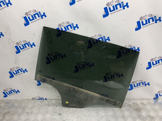 Скло заднє праве 3CC845026 VAG